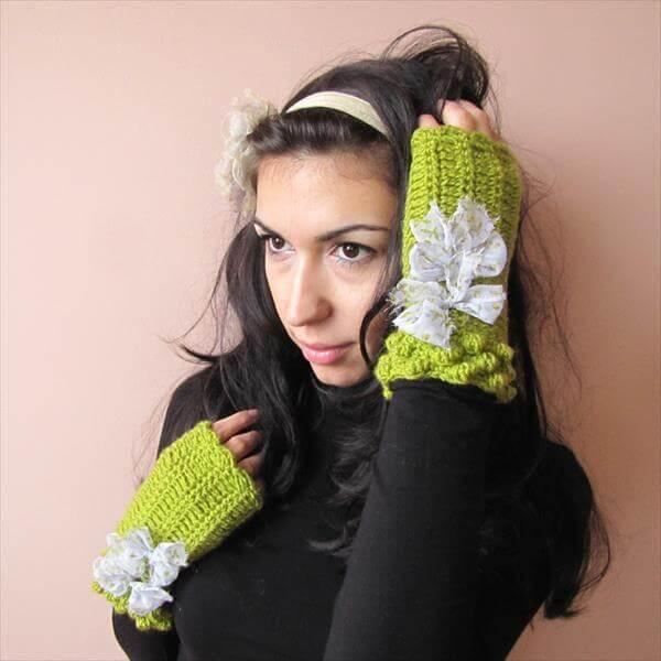 apple green crochet fingerless gloves