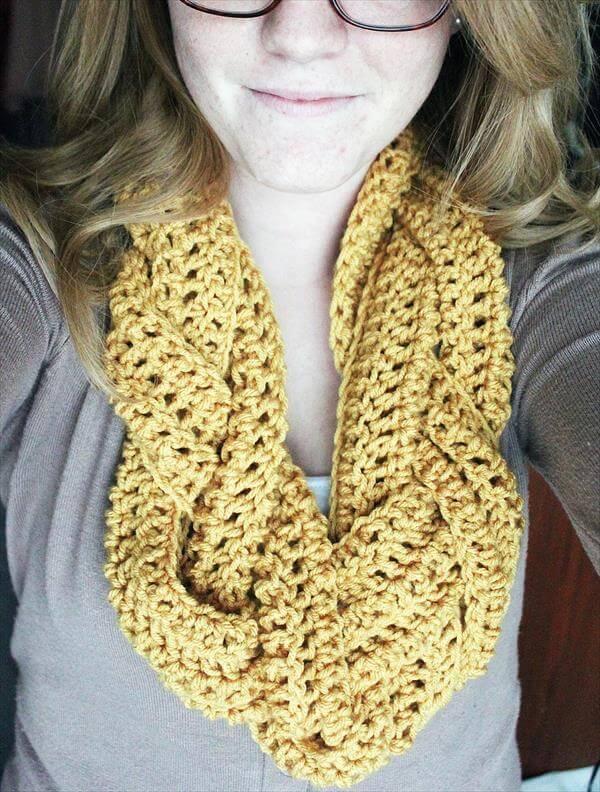 Yellow crochet scarf pattern