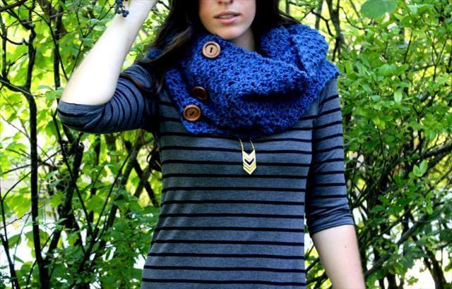 Crochet Infinity Scarf with Wooden Buttons