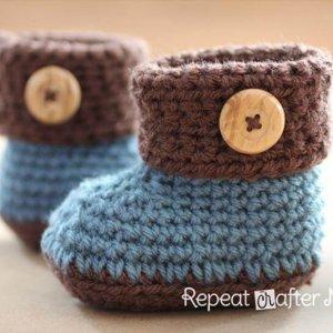 diy crochet cuffed baby booties